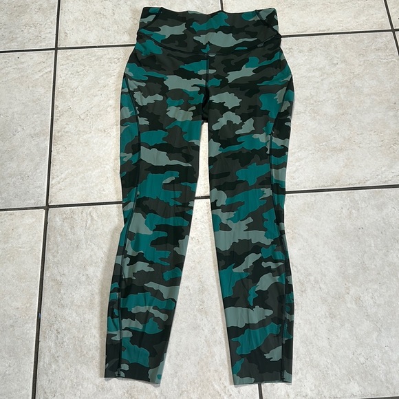 Lululemon Base Pace High-Rise Tight 25" Heritage 365 Camo‎ Tidewater Teal Multi - Picture 4 of 15